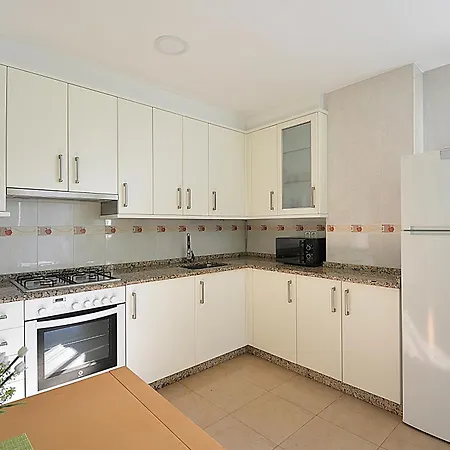 Apartamento Con Jardin En Portonovo Διαμέρισμα *