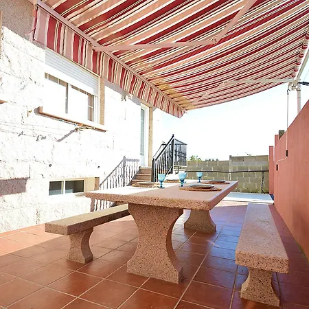 Apartamento Con Jardin En Portonovo Διαμέρισμα *